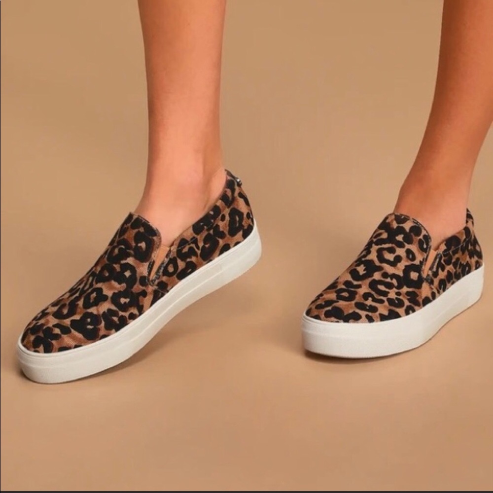 Steve Madden Leopard Canvas Sneakers Size 7.5